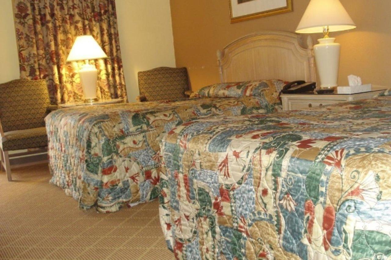 Travelodge By Wyndham Strasburg/Lancaster Amish Country Dış mekan fotoğraf